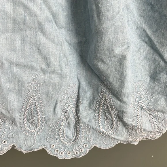 GAP Off the Shoulder Chambray Blouse - Picture 2 of 3